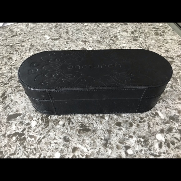 Younique makeup box. Brand new - Picture 2 of 6